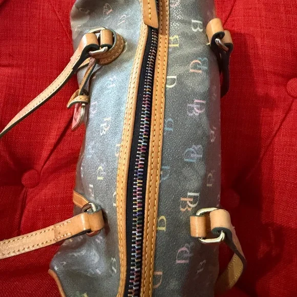 Vintage Dooney & Burke - Picture 5 of 9